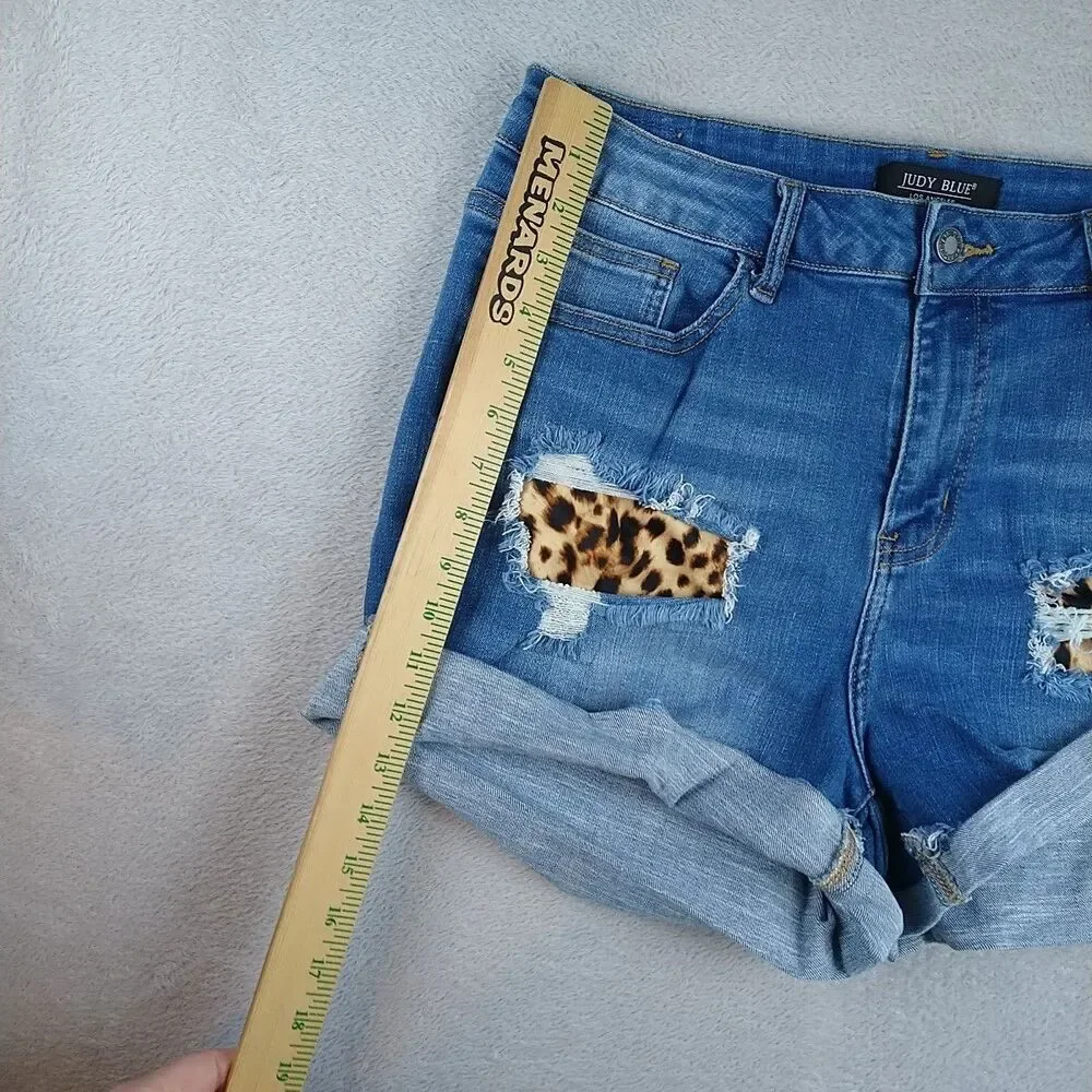 Judy Blue High Rise Cuffed Leopord Denim Shorts Women's 1XL Distressed cutoffs - Picture 3 of 12
